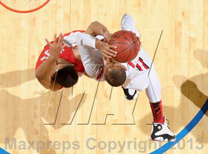 Thumbnail 1 in Etiwanda vs. Mater Dei (CIF SoCal Regional Open Division Final) photogallery.