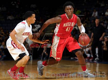 Thumbnail 2 in Etiwanda vs. Mater Dei (CIF SoCal Regional Open Division Final) photogallery.