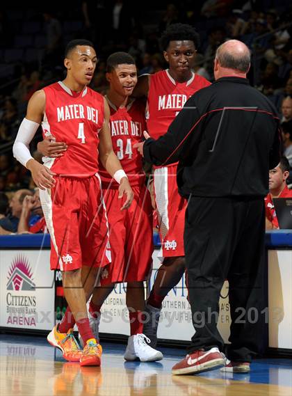 Thumbnail 3 in Etiwanda vs. Mater Dei (CIF SoCal Regional Open Division Final) photogallery.