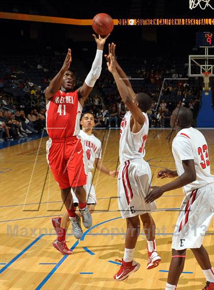 Thumbnail 3 in Etiwanda vs. Mater Dei (CIF SoCal Regional Open Division Final) photogallery.