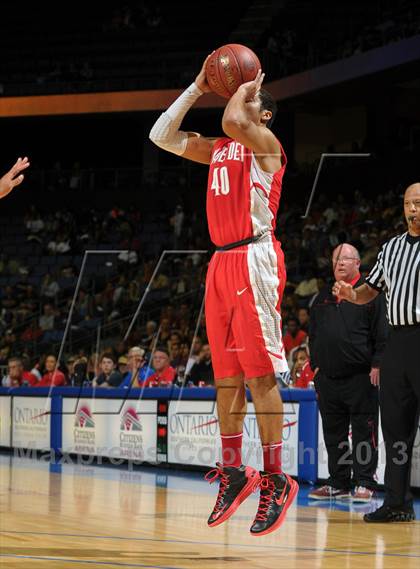 Thumbnail 1 in Etiwanda vs. Mater Dei (CIF SoCal Regional Open Division Final) photogallery.