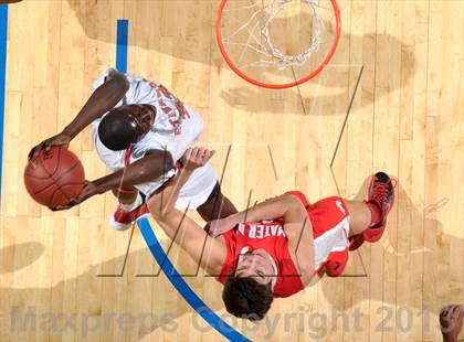 Thumbnail 1 in Etiwanda vs. Mater Dei (CIF SoCal Regional Open Division Final) photogallery.