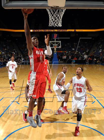 Thumbnail 3 in Etiwanda vs. Mater Dei (CIF SoCal Regional Open Division Final) photogallery.