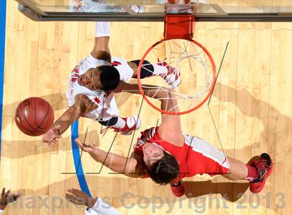 Thumbnail 3 in Etiwanda vs. Mater Dei (CIF SoCal Regional Open Division Final) photogallery.