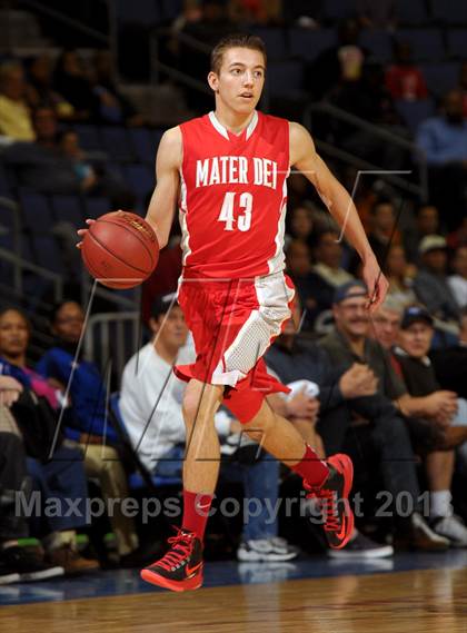 Thumbnail 2 in Etiwanda vs. Mater Dei (CIF SoCal Regional Open Division Final) photogallery.
