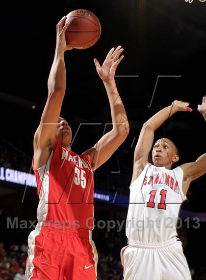 Thumbnail 3 in Etiwanda vs. Mater Dei (CIF SoCal Regional Open Division Final) photogallery.
