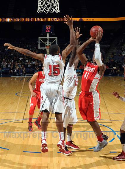 Thumbnail 1 in Etiwanda vs. Mater Dei (CIF SoCal Regional Open Division Final) photogallery.
