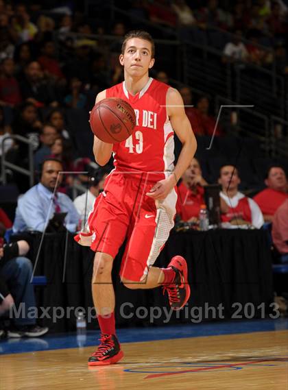 Thumbnail 3 in Etiwanda vs. Mater Dei (CIF SoCal Regional Open Division Final) photogallery.