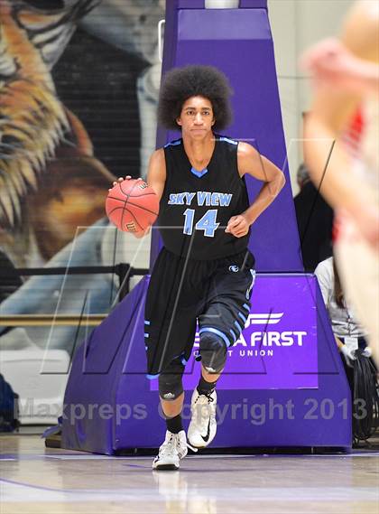 Thumbnail 2 in Sky View vs. Bountiful (UHSAA Region 4A Semifinal) photogallery.
