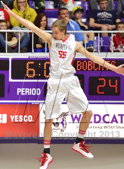 Thumbnail 1 in Sky View vs. Bountiful (UHSAA Region 4A Semifinal) photogallery.