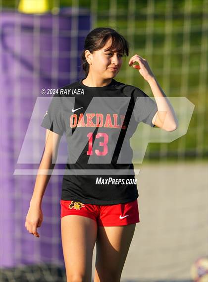 Thumbnail 2 in Rio Americano vs. Oakdale (CIF SJS D3 Final) photogallery.