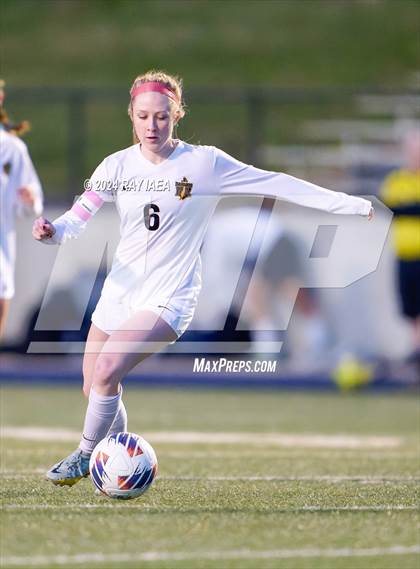 Thumbnail 1 in Rio Americano vs. Oakdale (CIF SJS D3 Final) photogallery.