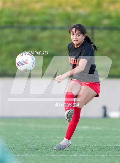 Thumbnail 2 in Rio Americano vs. Oakdale (CIF SJS D3 Final) photogallery.