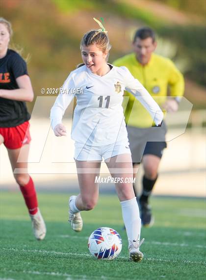 Thumbnail 2 in Rio Americano vs. Oakdale (CIF SJS D3 Final) photogallery.