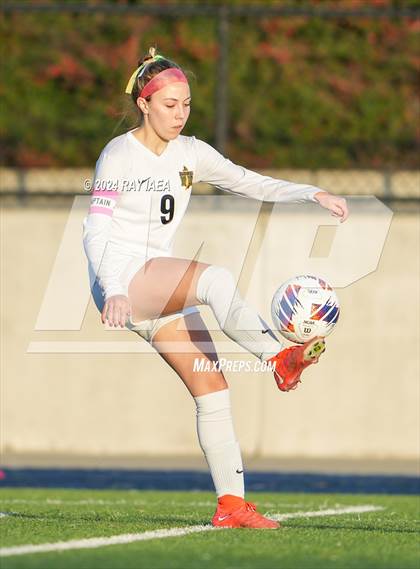 Thumbnail 3 in Rio Americano vs. Oakdale (CIF SJS D3 Final) photogallery.