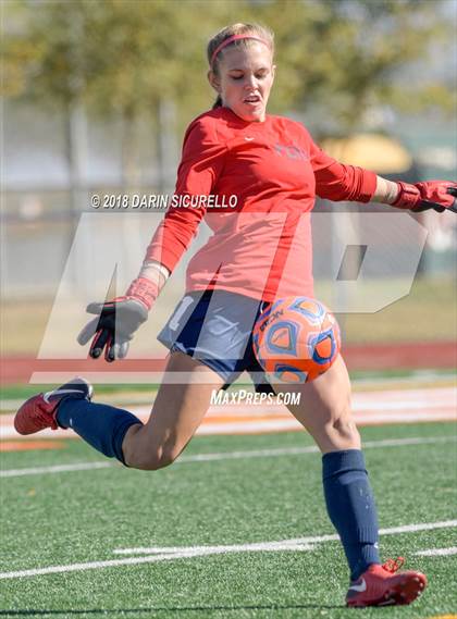 Thumbnail 3 in Xavier College Prep vs. Perry (AIA 6A Final) photogallery.
