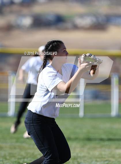 Thumbnail 2 in Prairie View vs. Rock Canyon (CHSAA 5A Qualifier) photogallery.