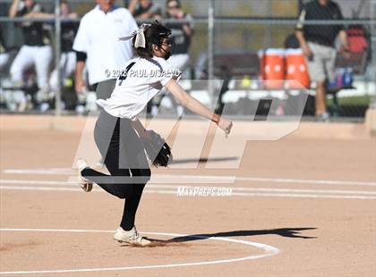 Thumbnail 3 in Prairie View vs. Rock Canyon (CHSAA 5A Qualifier) photogallery.