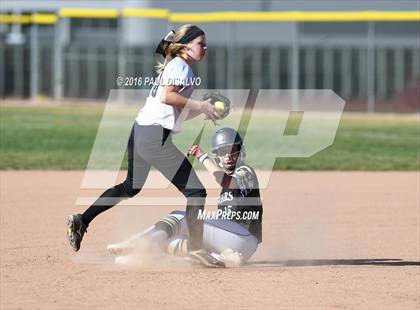 Thumbnail 1 in Prairie View vs. Rock Canyon (CHSAA 5A Qualifier) photogallery.