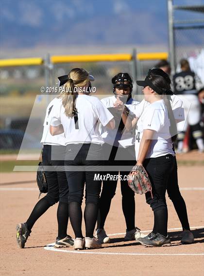 Thumbnail 3 in Prairie View vs. Rock Canyon (CHSAA 5A Qualifier) photogallery.