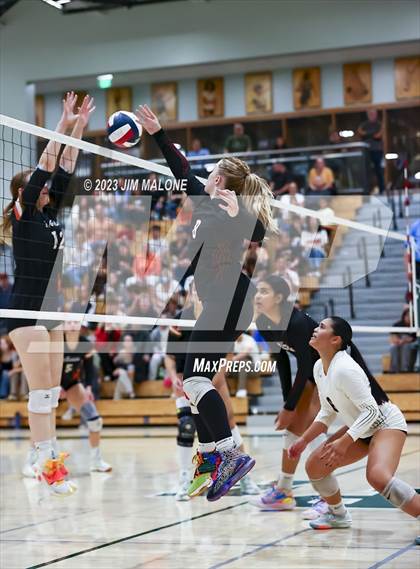 Thumbnail 3 in Aragon vs. Woodside (CIFCCS D2 Championship) photogallery.