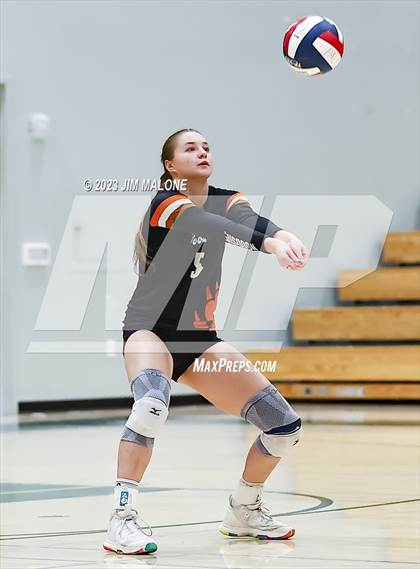 Thumbnail 3 in Aragon vs. Woodside (CIFCCS D2 Championship) photogallery.