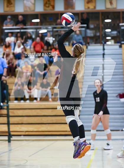 Thumbnail 1 in Aragon vs. Woodside (CIFCCS D2 Championship) photogallery.