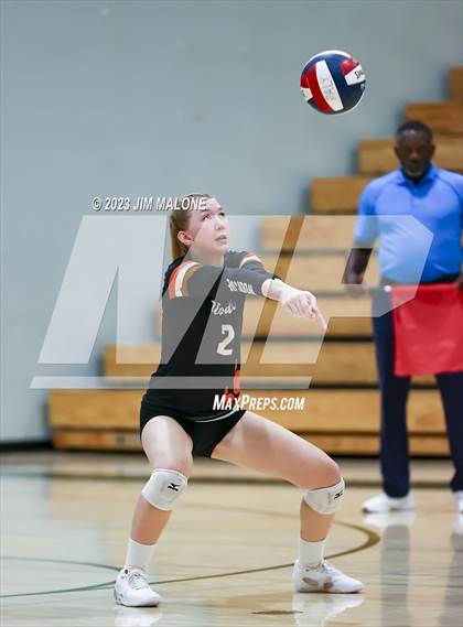 Thumbnail 3 in Aragon vs. Woodside (CIFCCS D2 Championship) photogallery.
