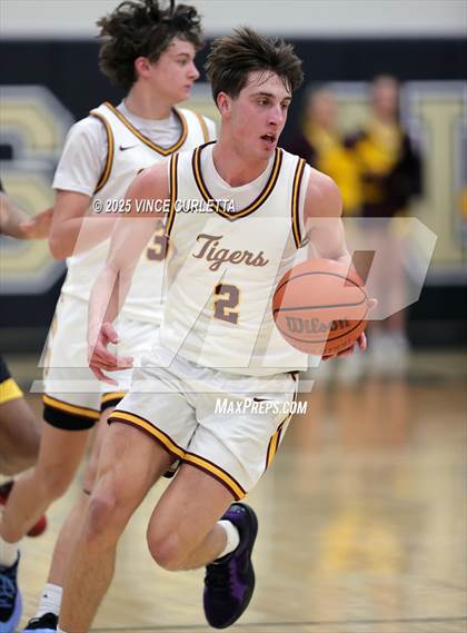 Thumbnail 1 in Dripping Springs vs. Stony Point (UIL 6A Basketball Bi-District Playoff) photogallery.