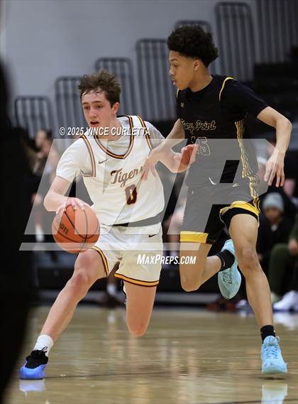 Thumbnail 3 in Dripping Springs vs. Stony Point (UIL 6A Basketball Bi-District Playoff) photogallery.