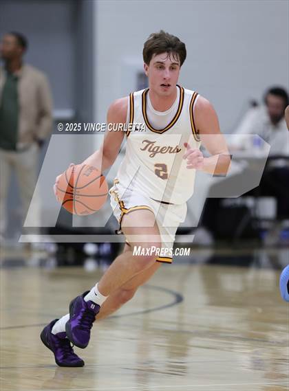 Thumbnail 2 in Dripping Springs vs. Stony Point (UIL 6A Basketball Bi-District Playoff) photogallery.