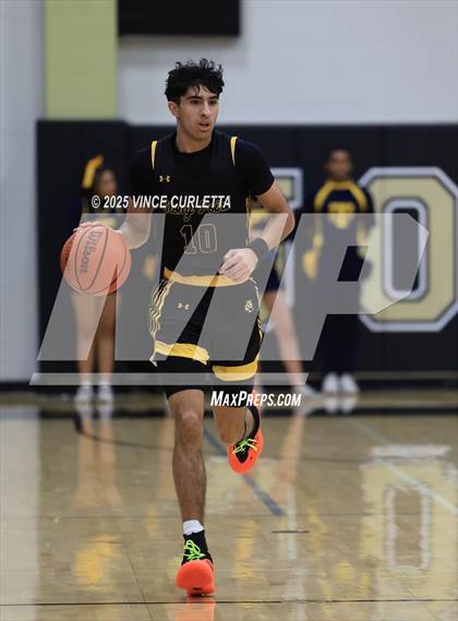 Thumbnail 3 in Dripping Springs vs. Stony Point (UIL 6A Basketball Bi-District Playoff) photogallery.