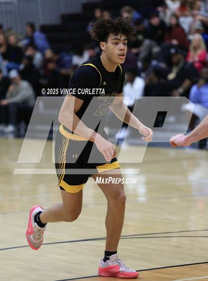 Thumbnail 1 in Dripping Springs vs. Stony Point (UIL 6A Basketball Bi-District Playoff) photogallery.