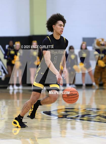 Thumbnail 3 in Dripping Springs vs. Stony Point (UIL 6A Basketball Bi-District Playoff) photogallery.