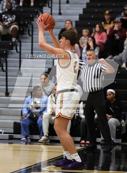 Thumbnail 2 in Dripping Springs vs. Stony Point (UIL 6A Basketball Bi-District Playoff) photogallery.