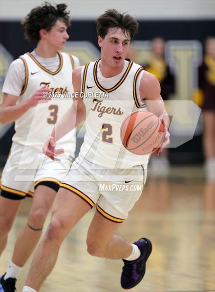 Thumbnail 3 in Dripping Springs vs. Stony Point (UIL 6A Basketball Bi-District Playoff) photogallery.