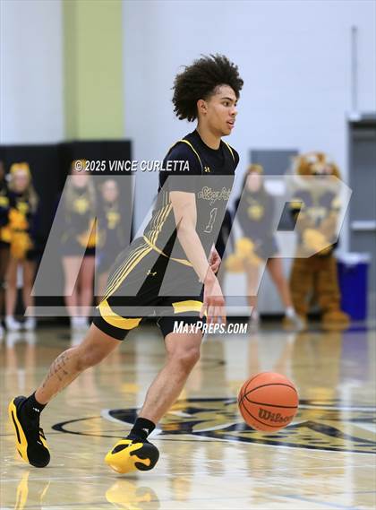 Thumbnail 1 in Dripping Springs vs. Stony Point (UIL 6A Basketball Bi-District Playoff) photogallery.