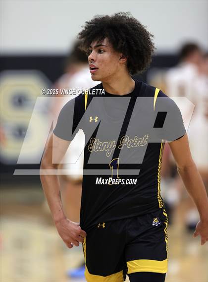 Thumbnail 3 in Dripping Springs vs. Stony Point (UIL 6A Basketball Bi-District Playoff) photogallery.