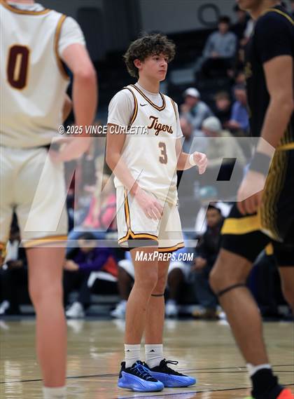 Thumbnail 1 in Dripping Springs vs. Stony Point (UIL 6A Basketball Bi-District Playoff) photogallery.