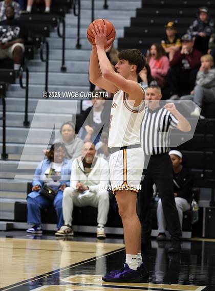 Thumbnail 3 in Dripping Springs vs. Stony Point (UIL 6A Basketball Bi-District Playoff) photogallery.