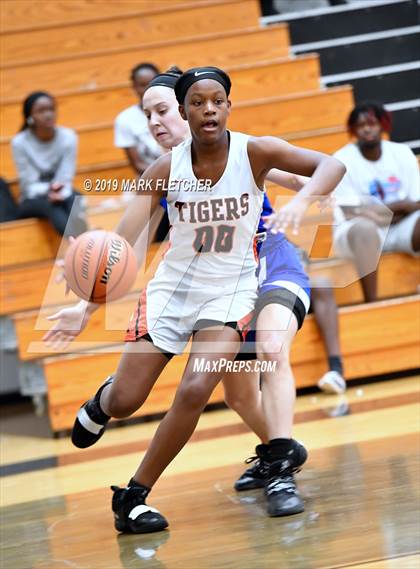Thumbnail 1 in Cocoa vs Apopka (Execute Classic) photogallery.