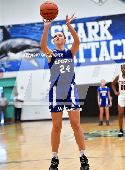 Thumbnail 3 in Cocoa vs Apopka (Execute Classic) photogallery.