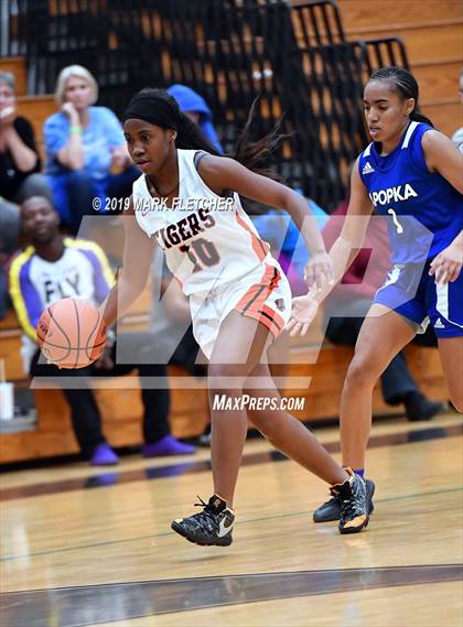 Thumbnail 2 in Cocoa vs Apopka (Execute Classic) photogallery.