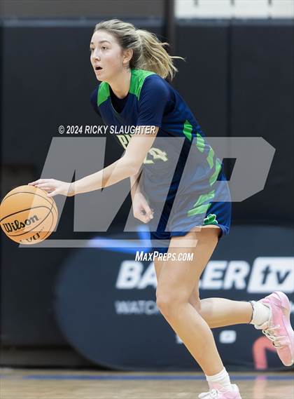 Thumbnail 1 in Peoria Notre Dame vs Alton (Illinois Classic) photogallery.