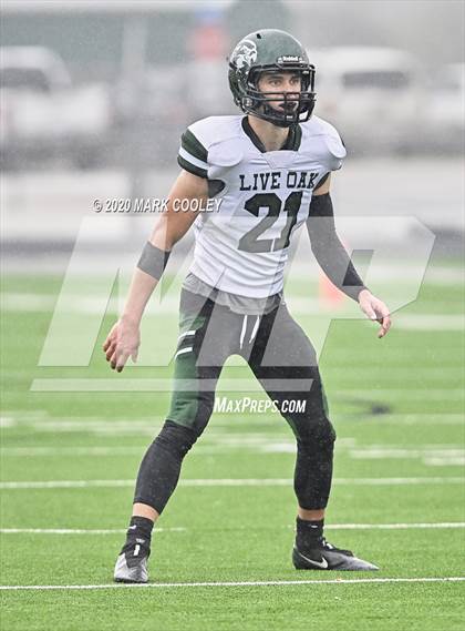 Thumbnail 3 in Live Oak Classical vs. Vanguard College Prep (TAPPS 6-man D2 Area Playoff) photogallery.