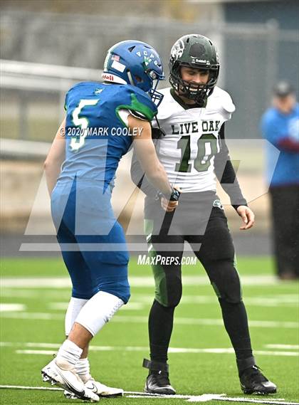 Thumbnail 2 in Live Oak Classical vs. Vanguard College Prep (TAPPS 6-man D2 Area Playoff) photogallery.