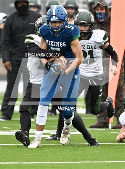 Thumbnail 1 in Live Oak Classical vs. Vanguard College Prep (TAPPS 6-man D2 Area Playoff) photogallery.