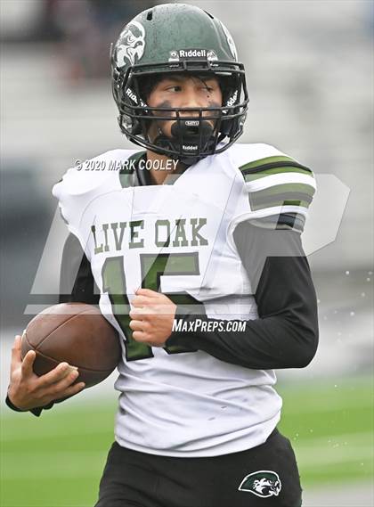 Thumbnail 3 in Live Oak Classical vs. Vanguard College Prep (TAPPS 6-man D2 Area Playoff) photogallery.