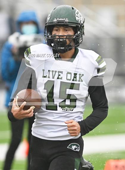 Thumbnail 3 in Live Oak Classical vs. Vanguard College Prep (TAPPS 6-man D2 Area Playoff) photogallery.