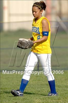 Thumbnail 3 in Garey @ Charter Oak photogallery.